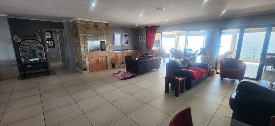 6 Bedroom Property for Sale in Da Nova Western Cape